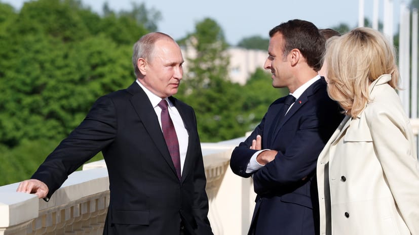 Le Monde: Путин заявил Макрону, что Навальный сам мог принять «Новичок»