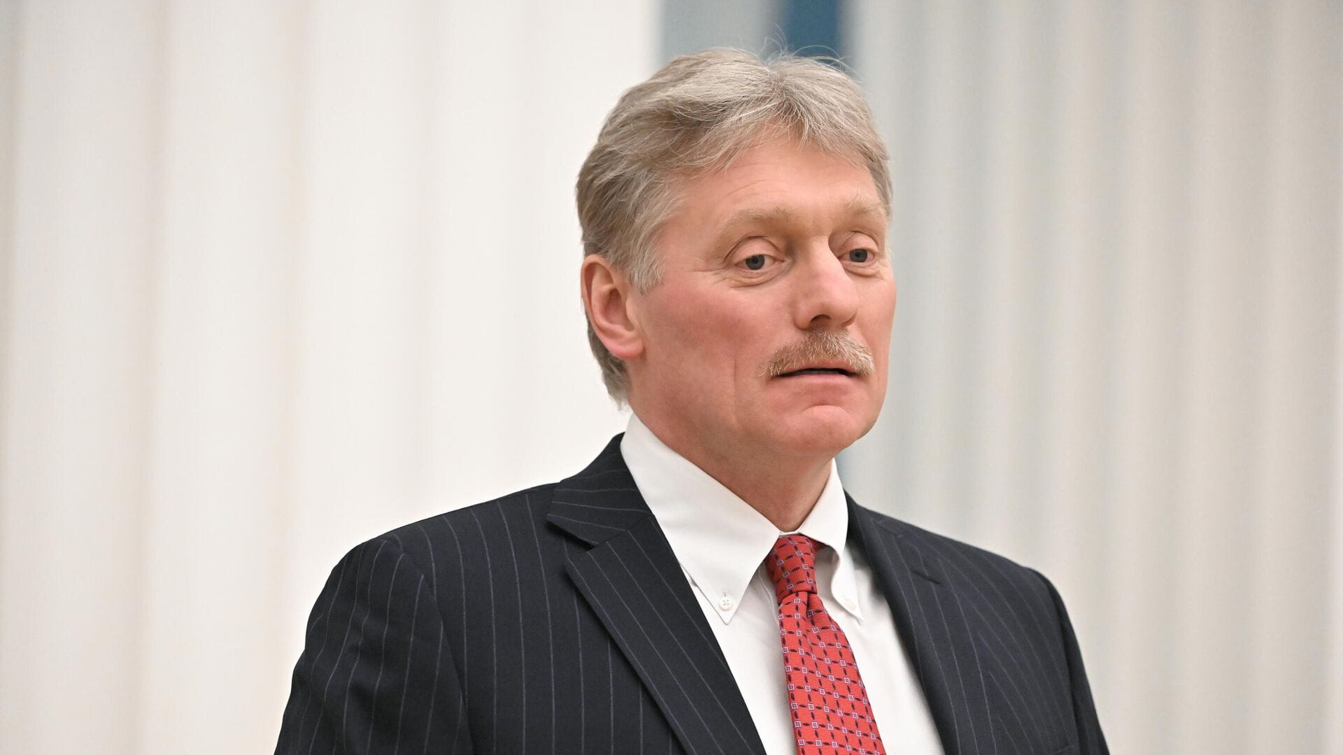 Песков заявил, что Киев и Анкара нарушили договоренности при возвращении из Турции командиров «Азова»