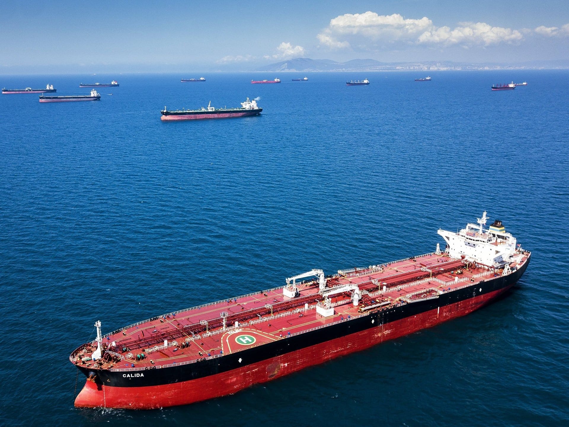 FT: Россия перехватила «секретные танкеры» Ирана ради экспорта своей нефти